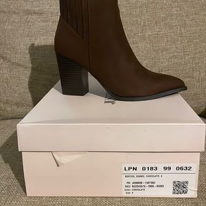 Womens Justfab chocolate booties.